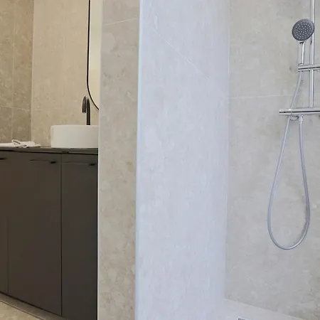 Le Chaleureux De Medreville - 6pers - 3chambres - 4lits - Terrasse * Nancy